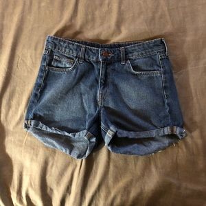 H&M Denim Shorts Regular Waist Size 6
